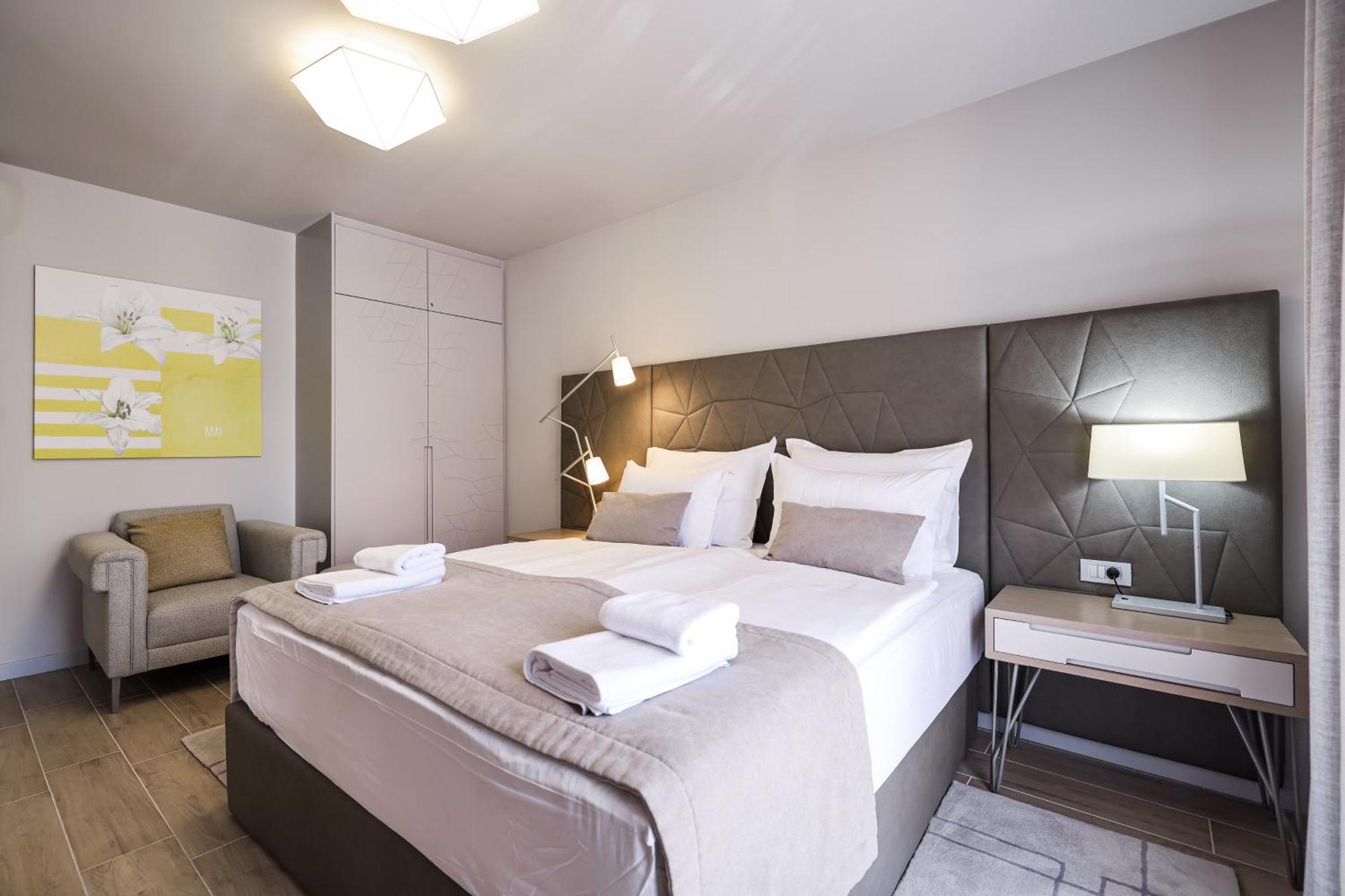 Arsenal Lofts Apartment Zadar Bagian luar foto