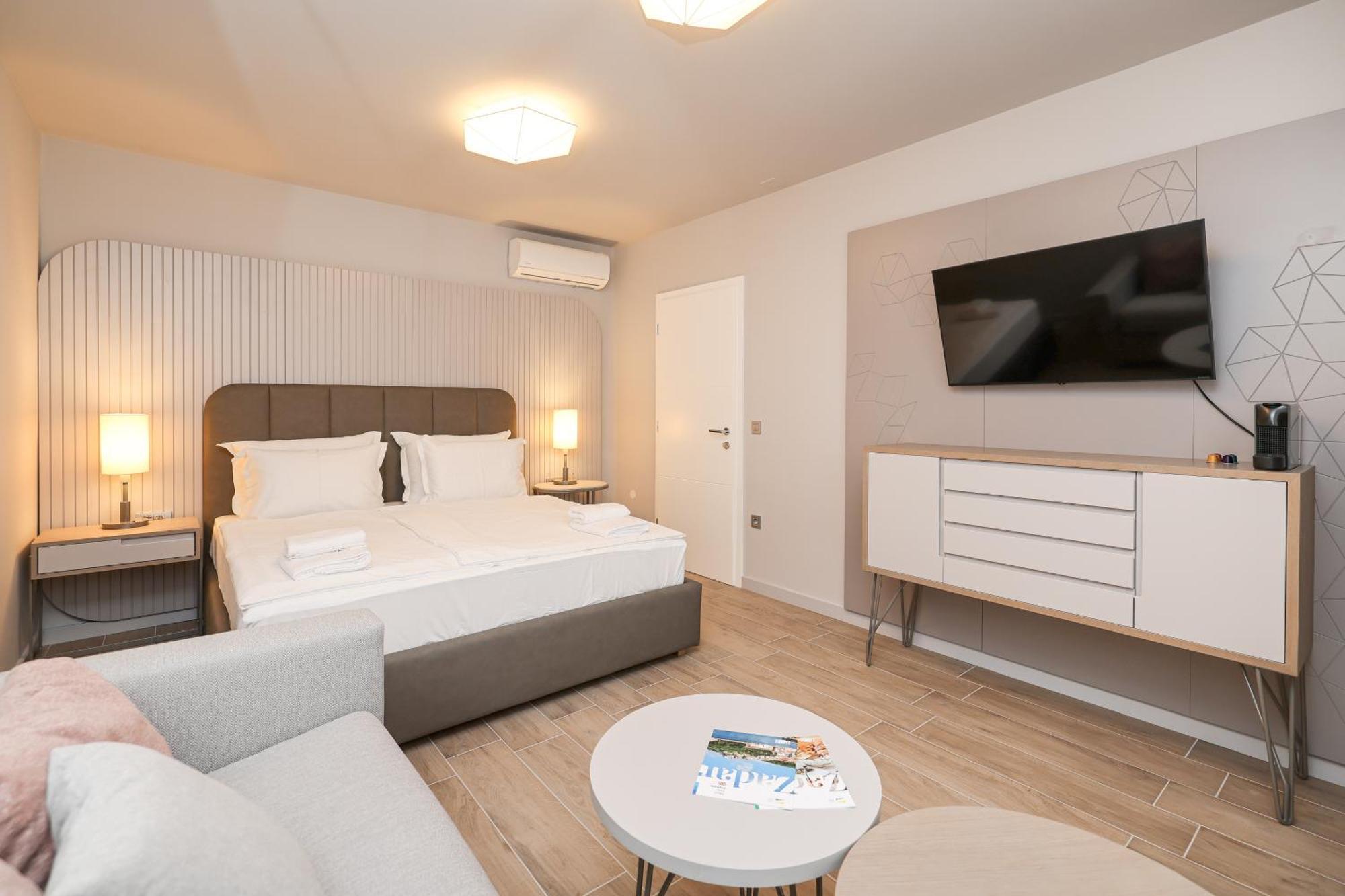 Arsenal Lofts Apartment Zadar Bagian luar foto